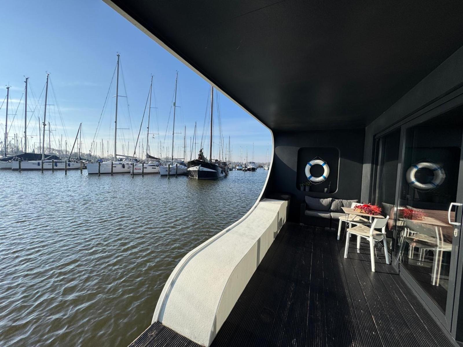 Tinyfloat Andijk Villa Exterior foto